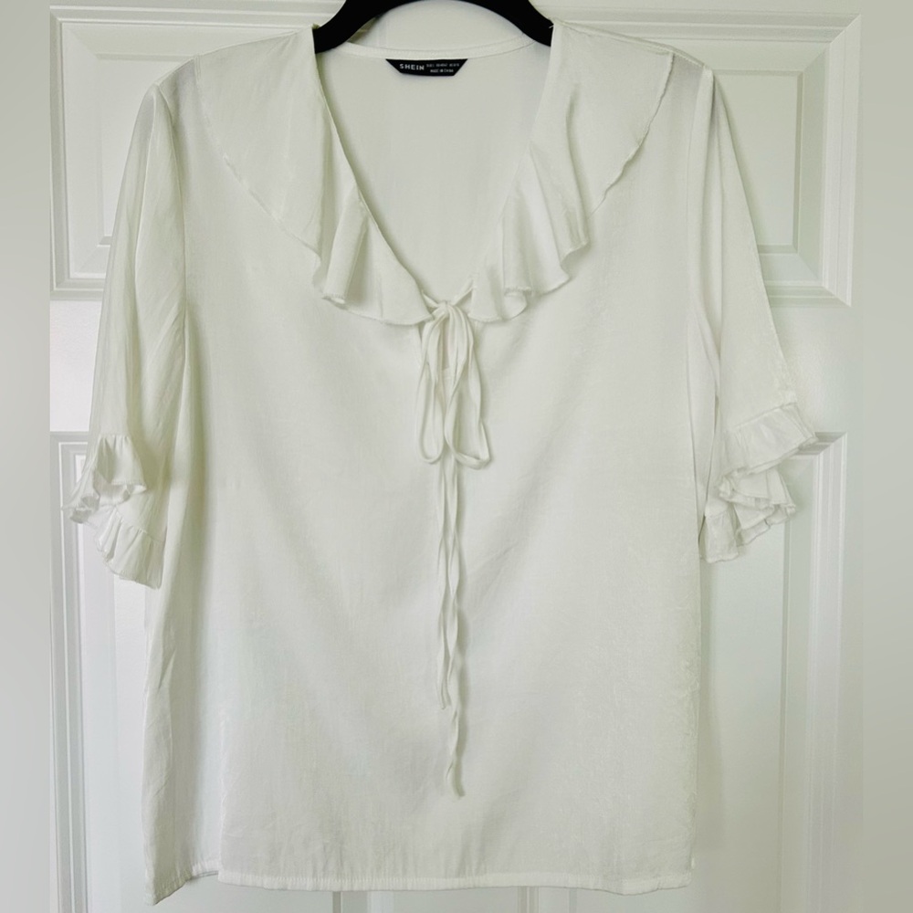 SHEIN White Ruffle Tie-Front Blouse